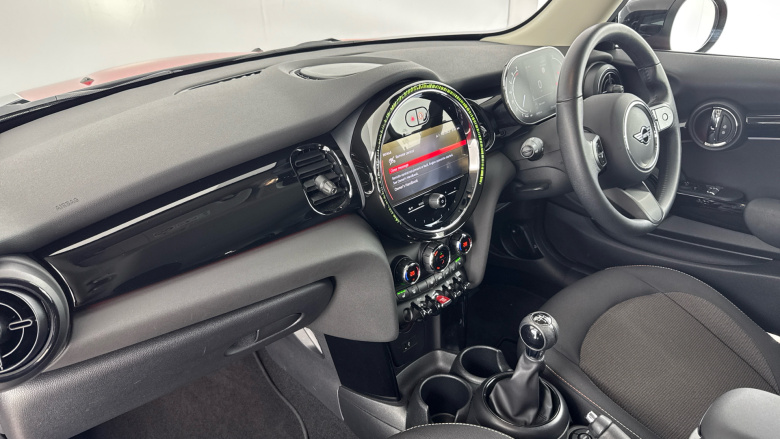 MINI Hatchback 1.5 Cooper Classic Premium 3dr Petrol Hatchback